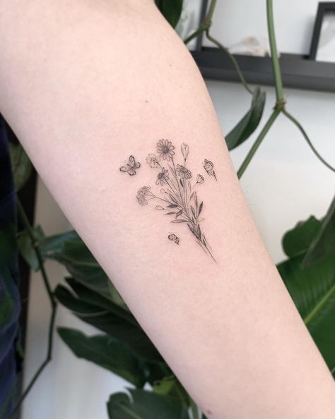 Flowers and butterflies tiny tattoo Butterfly With Flowers Tattoo, Tiny Flower Tattoos, Flower Bouquet Tattoo, Bouquet Tattoo, Bff Tattoos, Butterfly Tattoos, Dainty Tattoos, Mom Tattoos, Simplistic Tattoos