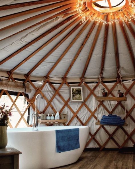 Bringing the tradition of a yurt bath into modern living—where nomadic heritage meets contemporary comfort. #CentralAsianDesign #NomadicLiving #NomadicInterior #CentralAsianArchitecture #WabiSabiNomad #NomadicAesthetics #NatureInspiredInteriors #KazakhCrafts #ModernNomadDesign #CentralAsiaInspired #NomadHeritage #NomadicElegance #nomadiclife #kazakhinterior #kyrgyzinterior #centralasianinterior #kyrgyzcrafts #nomadlifestyle #postnomadic #postnomadicdesign