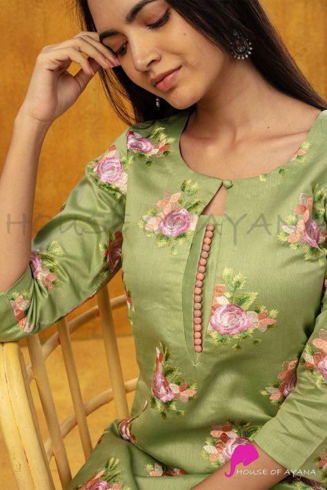 Simple Kurti Gala Design, Floral Chudidar Designs, Silk Kurtis Design, Potli Designs Kurti, Neck New Designs For Kurtis, Nack Design For Kurti Pattern, Neck Designs For Silk Suits, Simple Kurti Neck Designs Cotton, Floral Kurti Designs Latest Cotton