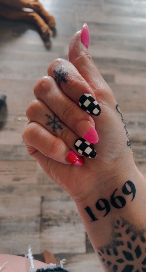 Mgk Concert, Austin Trip, Cowboy Nails, Concert Nails, Western Nails, Bright Nails, Acrylic Nails Coffin Short, Minimalist Nails, Fabulous Nails