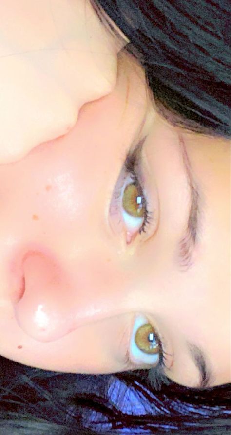 Beautiful Amber Eyes, Hazel Amber Eyes, Makeup For Amber Eyes, Amber Green Eyes, Hazel Green Eyes Aesthetic, Pretty Eye Colors, Green Eyes Subliminal, Amber Eyes Aesthetic, Hazel Eyes Aesthetic