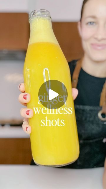 808K views · 47K likes | Arianne. olympian + holistic nutritionist on Instagram: "Make your own ginger shots at home! 

2 cups fresh organic ginger root (washed + any weird bits cut off, no need to fully peel)

Juice of 3-4 organic lemons 

2-3 cups filtered water 

1-2 Tablespoons of turmeric powder (or you can use the full turmeric root if you have access to it!) 

1-2 Tablespoon of raw honey 

Pinch of black pepper 

Blend the ginger, lemons, and water in a high speed blender. 

Pour into a straining bag and strain. 

Pour the strained ginger lemon juice back in the blender and add turmeric powder, pepper, honey. Blend until combined. 

Store in the fridge

I like more watered down (aka i enjoy drinking it), instead of burn your throat ginger. 

But you do you! 

Also, add a splash to h Ginger Lemon Juice, Ginger Shot Recipe, Healthy Protein Breakfast, Juice Making, Ginger Shots, Ginger Shot, Ginger Water, Healthy Drink, Ginger Juice