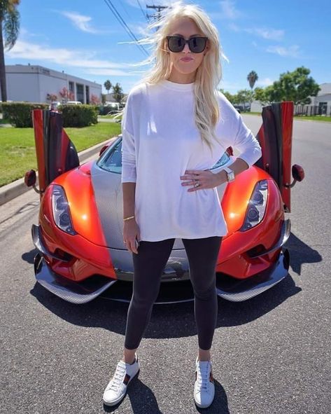 Super Car Blondie, Cars Movie Poster, Car Blondie, Supercar Blondie, Movie Cars, New Luxury Cars, Cars 4, Scammer Pictures, New Photo Download