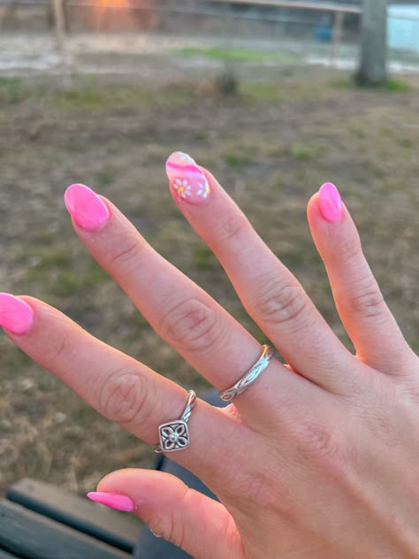 Fun Simple Summer Nails, Summer Break Nails, Cute Spring Break Nails, Easter Nails Designs, Nail Art Designs 2023, Spring Nail Art Designs, Mail Inspo, Teen Nails, Spring Break Nails