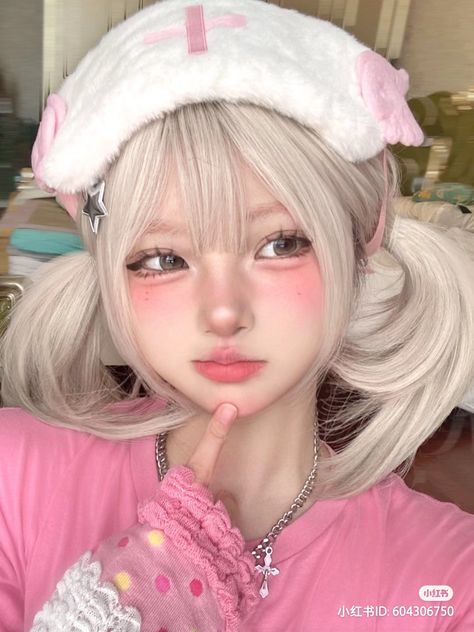 Makeup Asia, Makeup Kawaii, Anime Makeup, Hair Inspiration Long, Doll Eye Makeup, Kawaii Makeup, Blonde With Pink, Ethereal Makeup, Doll Makeup