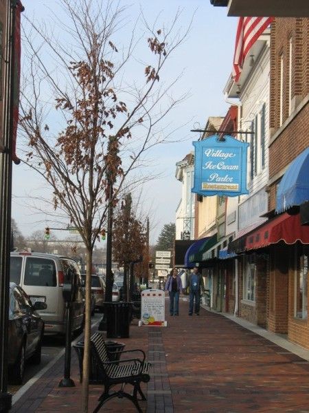 I would like the heart ring from that one store that I can not remember the name to in lebanon- so here is just a picture of lebanon :) Lebanon Ohio, Remember The Name, Real Estate News, The Breakfast, The Breakfast Club, Birthday Wishlist, Antique Stores, Lebanon, Ohio