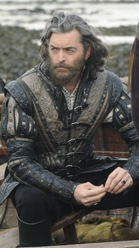 Timothy Omundson Medieval Clothing, Fantasy Costumes, Fantasy Inspiration, Medieval Fantasy, Fantasy Clothing, Fantasy Fashion, Dnd Characters, Narnia, Character Outfits