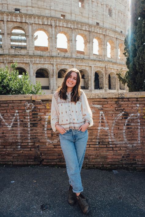 Roman inspired pesant top from free people paired with light wash wide leg boyfriend jeans from old navy and blundstone boots #freepeople #fashion #spring2020 #springfashion #rome #romeoutfits #blundstone #blundstoneboots #ootd Mom Jeans And Blundstones, Blundstones With Jeans, Blundstone Outfit Dress, Blundstones With Dress, Blundstone Women Outfit Jeans, Styling Blundstone Boots Women, Outfits With Blundstone Boots, Blundstones Outfit, Blundstone Boots Women