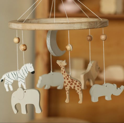 Safari Nursery Mobile, Jungle Mobile, Baby Mobile Arm, Wooden Baby Mobile, Mobile Safari, Animals Giraffe, Baby Gym Toys, Kids Deco, Africa Animals