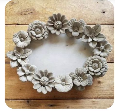 Concrete Decoration, Very Beautiful Flowers, Air Dry Clay Projects, Deco Nature, Clay Wall Art, Art Decor Diy, Gorgeous Flowers, Clay Art Projects, Ceramics Ideas Pottery