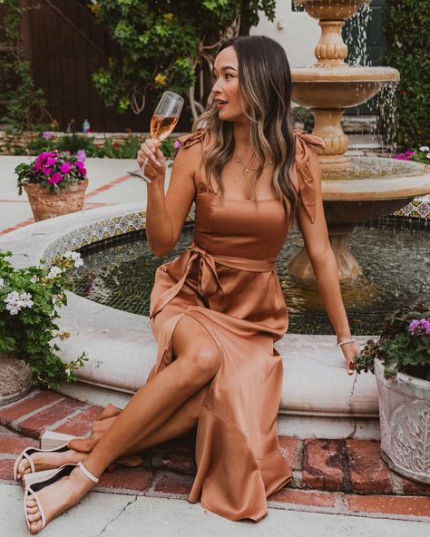 Mumu Weddings on Instagram: “Our best selling Claire Midi in Copper Luxe Satin ✨​​​​​​​​ #coppermumu” Bronze Bridesmaid Dresses, Tan Bridesmaids, Copper Bridesmaid Dresses, Bridesmaid Dresses Midi, October Wedding Dresses, Burnt Orange Bridesmaid Dresses, Brown Bridesmaid Dresses, Rust Bridesmaid Dress, Silk Bridesmaid Dresses