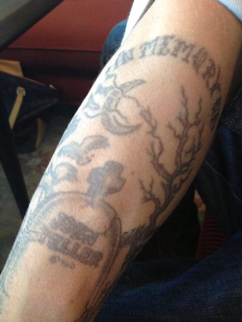 E.L. James via twitter 9/28/13 Guess Who? Jax Teller aka Charlie Hunnam. JT memorial Tattoo Left Arm Tattoos, Jax Teller, Charlie Hunnam, Sons Of Anarchy, Ancient Symbols, Forearm Tattoo, Tattoo Images, Tattoo On, Black Tattoos