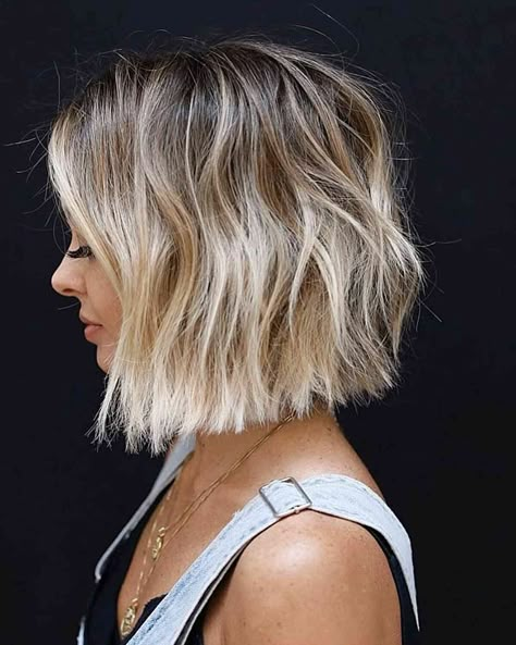 Top 38 Short, Ombre Hair Color Ideas Trending Now 2020 Hairstyles, Stacked Bob, Ombré Hair, Penteado Cabelo Curto, Short Blonde, Short Blonde Hair, Hair Envy, Hair Today, Bob Hairstyle