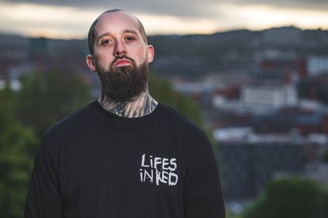 Tattoo Collector Karac Wilson wearing LET THEM STARE Long Sleeve T-Shirt. Long Sleeve T Shirt, Long Sleeve Tshirt, Mens Graphic, Mens Graphic Tshirt, Mens Tshirts, Mens Tops, Long Sleeve, T Shirt, How To Wear