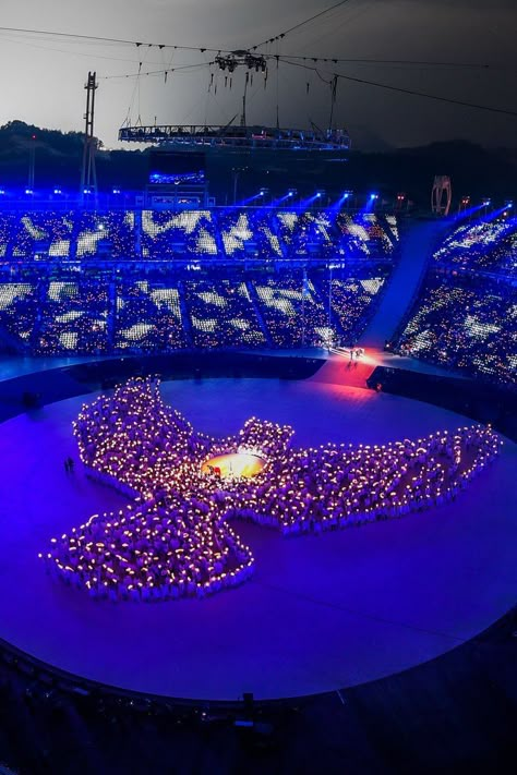 Olympic Opening Ceremony, Aesthetic Sports, National Games, Yes Bank, Olympics Opening Ceremony, Winter Games, Celebration Quotes, Maria Sharapova, Chelsea Flower