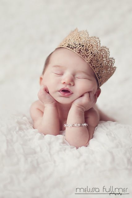 Newborn Photography / Newborn Photoshoot / Baby Photos Foto Newborn, Baby Fotografie, Adorable Newborn, Baby Sleep Problems, Foto Baby, Newborn Shoot, Newborn Baby Photography, Newborn Photoshoot, Newborn Pictures