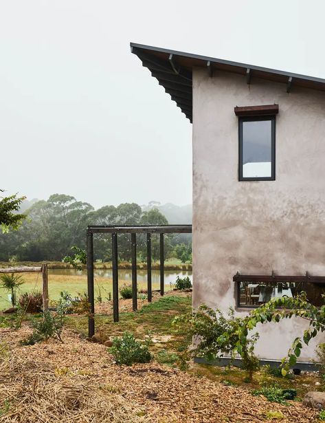 A Hand-Built Country Victoria Home Made From Hempcrete Hempcrete House, Link In Bio Design, Mountain Property, Humble House, Green Building Materials, Bio Design, Cabin Inspiration, Passive Design, House In Nature