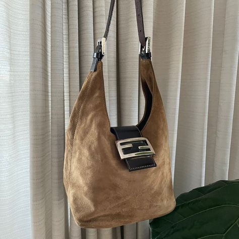 Fendi Hobo Bag, Fendi Vintage Bag, Mind Dump, Clean Suede, Scandi Chic, Bag Styles, Fendi Vintage, Vintage Fendi, Hobo Shoulder Bag