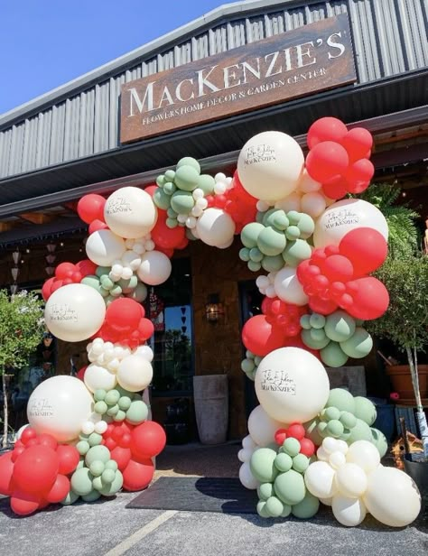 Balloon Circle Arch, Balloon Circle, Balloon Decor Ideas, Balloons Art, Circle Arch, Balloons Ideas, Bridal Shower Balloons, Balloon Company, Work Christmas Party