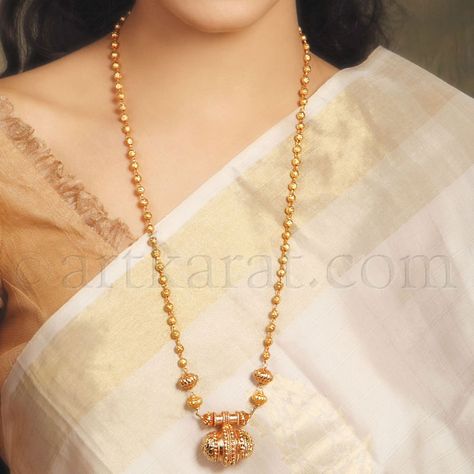 Blouse neckline Gold Balls Long Chain, Balls Chains In Gold, Mohanmala Gold Design, Long Chain With Pendant Gold, Gold Mala Designs, Gold Long Chain Designs, Long Haram Designs Indian, Long Chains Indian Gold, Long Chain Designs Gold