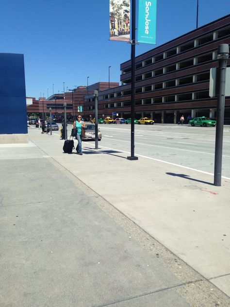 San Jose Airport, CA. Grabbed my luggage and.. Oh it's outside! Chicago O'hare Airport, Hartsfield–jackson Atlanta International Airport, San Jose Airport, O’hare International Airport, San Jose, The Outsiders