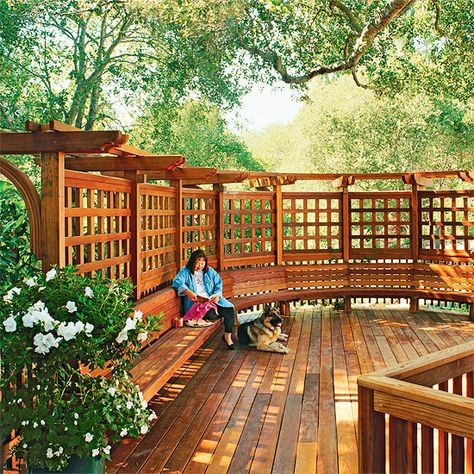 A need for privacy inspired this unique deck with a curved-trellis seating area. The built-in bench follows the curve of the trellis and establishes the space as a destination for relaxation. Deck Privacy, Trellis Fence, Dream Deck, Built In Seating, Trellis Design, Deck Ideas, Outdoor Retreat, Decks And Porches, Outdoor Deck