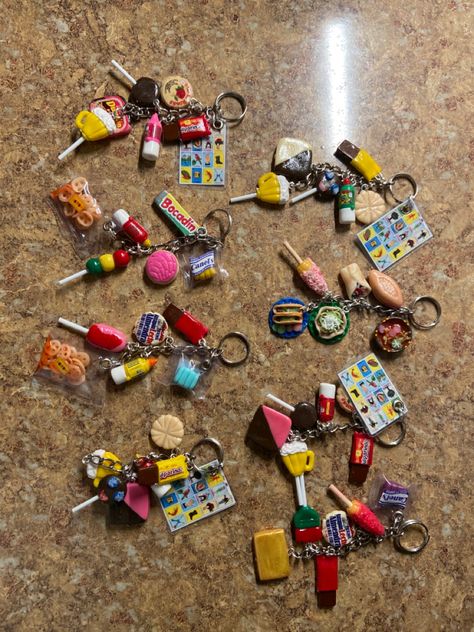 Mexico Keychain, Mexican Keychain, Homemade Keychain, Homemade Keychains, Mexican Memes, Hispanic Aesthetic, Clay Keychain, Flower Pot Design, Diy Jewelry Unique