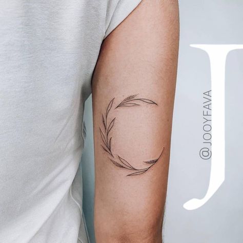 Flower Moon Tattoo, Tricep Tattoos, International Tattoo, Lavender Tattoo, Moon Tattoos, Flower Moon, Vine Tattoos, Bff Tattoos, Tattoos Gallery