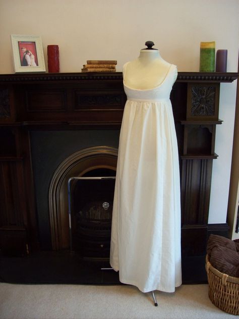 Custom Regency Underdress by EleanorsBox on Etsy https://www.etsy.com/listing/74746328/custom-regency-underdress Regency Underdress, 1830s Fashion, Nightgown Pattern, Regency Era Fashion, Tea Gown, Dress Form Mannequin, Period Dress, Regency Dress, Regency Fashion