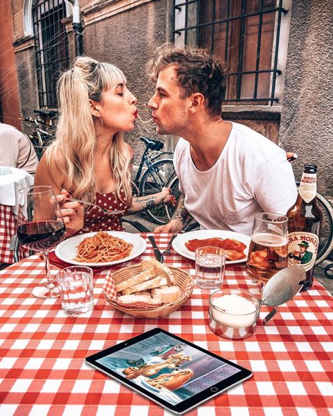 GIGI & DAN CHIERIGHINI on Instagram: “EAT SPAGHETTI TO FORGETTI YOUR REGRETTI! . . Life is a combination of magic and pasta, don’t you think? And when it comes to spaghetti, we…” Couples Eating Spaghetti, Eating Spaghetti Aesthetic, Couple Eating Spaghetti, Pisa Tower, Small Kitchen Design, Paris Winter, Italian Breakfast, Photoshoot Couple, Tuscan Landscaping