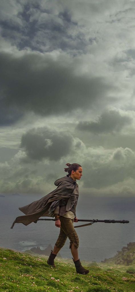 Rey Wallpaper Star Wars, Star Wars Rey Wallpaper, Rey Skywalker Wallpaper, Daisy Ridley Star Wars, Rey Skywalker, Rey Star Wars, Green Star, Star Wars Wallpaper, George Lucas