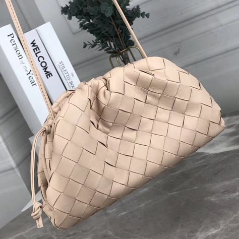 Bottega Pouch, Bag Wishlist, Cloud Bag, Closet Organizer, Leather Style, Pouch Bag, Closet Organization, Leather Fashion, Bottega Veneta