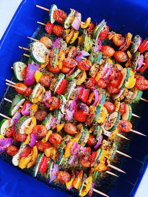 Grilled Vegetable Kabobs, Veggie Side Dish Recipes, Vegetable Kabobs, Vegan Grilling, Kabob Recipes, Roasted Vegetable, Veggie Side Dishes, Grilled Corn, Grilled Vegetables