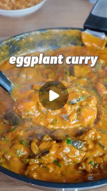 79K likes, 566 comments - fitgreenmind on May 15, 2023: "EGGPLANT CURRY 🍛 This curry is inspired by a Sri Lankan Eggplant curry… it’s made with a peanut-coconut sauce, you should definitely try this! 😋 Much love Maya ✨ RECIPE (4 servings, 35min prep time): -2 eggplants Cut in chunks and heavily salt it. Wait 10mins and pat dry them. Fry in some oil until charred. -a thumbsize piece of ginger -3 cloves garlic -1 Tbsp curry powder -1 Tsp chili powder -2 Tbsp tomato paste Roast 4min. -1 Aubergine Recipe Indian, Eggplant Coconut Curry, Dry Curry Recipes, Eggplant Curry Recipes, Coconut Beef Curry, Curry Eggplant, Indian Vegetable Recipes, Coconut Curry Recipes, Peanut Curry