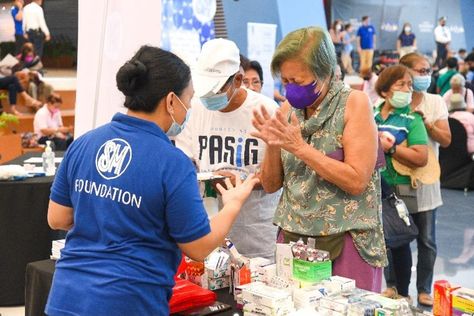 The sprouting acts of kindness have been one of the positive outcomes of the pandemic. As the world began to realize the value of health, stakeholders and volunteers stepped up and came together to respond to the needs of communities, especially its vulnerable members. The post SMFI mounts medical missions in MOA, Quezon City first appeared on BusinessMirror. Medical Mission, Sm Mall Of Asia, Cholesterol Test, Medical Missions, Health And Wellness Center, Quezon City, Acts Of Kindness, Free Medical, Disaster Preparedness