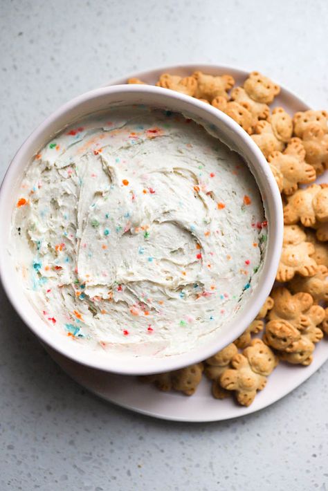 Dips For Dip Night, Healthy Funfetti Dip, Dunkaroos Dip, Homemade Dunkaroos, Dunk A Roo Dip Recipe, Pudding Dip Recipes, Party Food Sweet, Homemade Dunkaroo Dip, Fun Fetti Dip