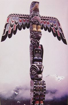 He Man Tattoo, Native American Totem Poles, Arte Haida, Native American Totem, Totem Poles, Western Comics, Indian Tribes, Cowboys And Indians, Native American Peoples