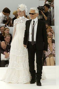 Chanel Fall 2004 Couture Fashion Show - Karl Lagerfeld and the bride, Charlott (ELITE) Lavender Ball Gown, Chanel Wedding Dress, Lagerfeld Chanel, Drop Waist Gown, Slinky Black Dress, Chanel Runway, 100 Plus, Chanel Couture, Chanel Chanel