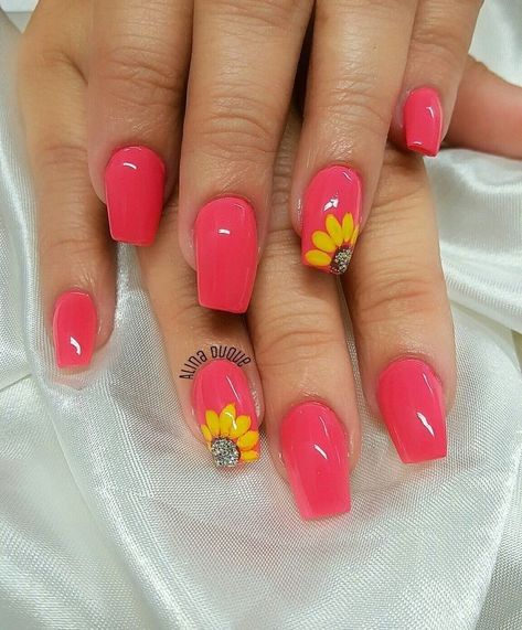 Cute Nail Colors, Aurora Nails, Sunflower Nails, Nails 2021, Pretty Nail Art, Nails Summer, Short Acrylic Nails Designs, Dipped Nails, Pretty Acrylic Nails