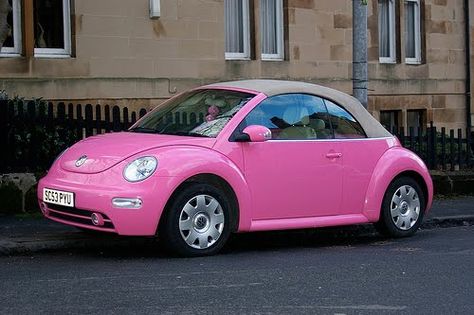 Love! Had 2 of these babies :) one yellow and one blue! Thank Goodness they didn't have pink bc I would of purchased it ! Pink Vw Bug, Pink Vw Beetle, Pink Volkswagen Beetle, Pink Beetle, Chip Foose, Pink Convertible, Volkswagen New Beetle, Beetle Car, Beetle Convertible