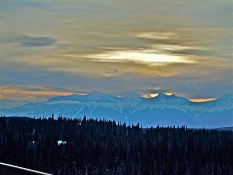 Hinton Alberta, The Past, Natural Landmarks, Travel