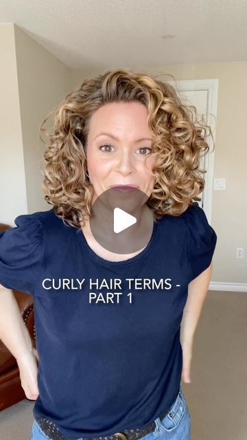 Curl Clumps, Face Framing Pieces, Curly Angled Bobs, Framing Pieces, Layered Bob With Bangs, Small Curls, Bob Haircut Curly, Roll Hairstyle, Curly Hair Tutorial