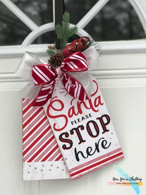 Diy Door Decorations, Christmas Door Decorating Ideas, Christmas Door Decorating, Door Decorating Ideas, Christmas Door Decoration, Diy Santa, Christmas Craft Fair, Door Signs Diy, Door Decorating