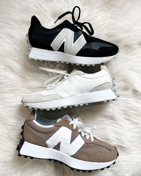 Sneakers New Balance Women, Feminine Sneakers, Feminine Style Casual, Athleisure Outfits Winter, Athleisure Outfits Spring, New Balance Classics, Tan Sneakers, Athleisure Outfits Summer, Neutral Heels