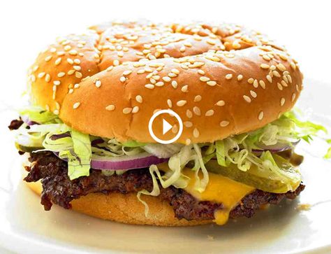 Old Fashion Hamburgers, Air Fry Burgers, Bourbon Burger Recipe, Bourbon Burger, How To Cook Burgers, Burger Sliders, Burger Recipe, Burgers Sandwiches, Beef Burgers