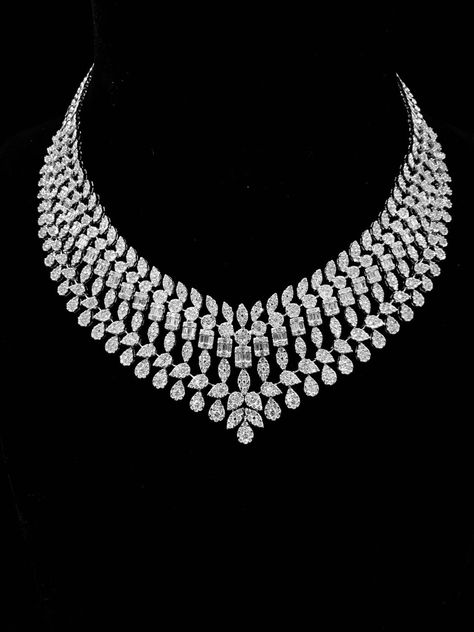 Diamond Necklace New Designs, Bridal Diamond Necklace Design, Jewelry Banner, Beautiful Diamond Necklace, Beautiful Jewelry Diamonds, Graff Diamonds, Beautiful Diamond Earrings, Bridal Diamond Necklace, Real Diamond Necklace