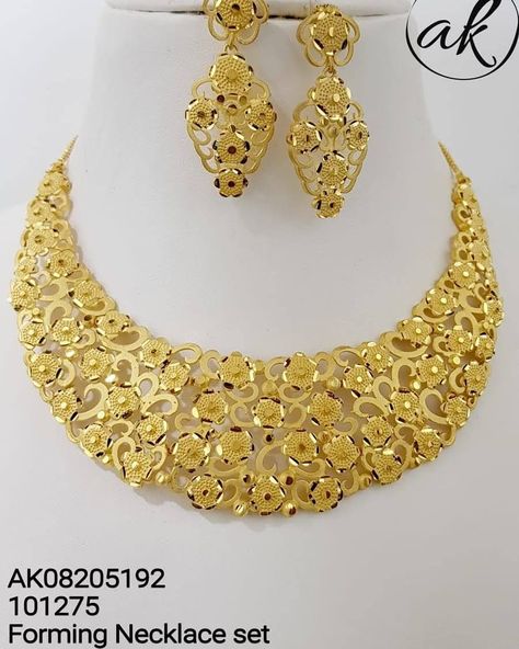 Turkish Gold Necklace Design, Gold Jewellery Necklace, African Boutique, Dubai Gold Jewelry, Bridal Jewelry Vintage, Bridal Jewellery Design, Handmade Gold Jewellery, Gold Necklace Indian Bridal Jewelry, Gold Bridal Jewellery Sets