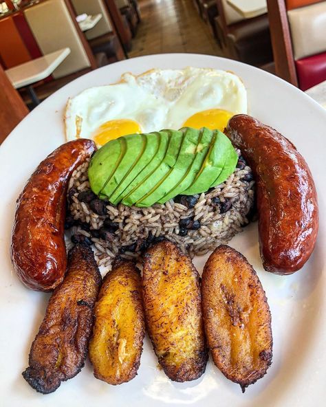 Fried Sweet Plantains, Cuban Breakfast, Sweet Plantains, Salvadorian Food, Sliced Avocado, Indoor Outdoor Dining, Rice Beans, Delicious Snacks Recipes, Caribbean Recipes