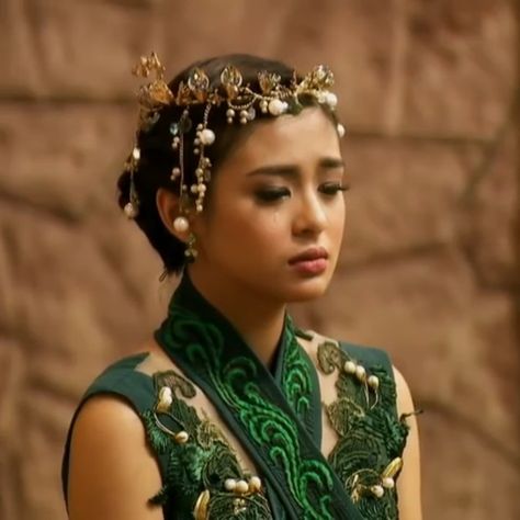 Alena Encantadia 2016, Alena Encantadia, Green Queen, Outfits Women, Crown Jewelry, Clothes For Women, Green, Quick Saves