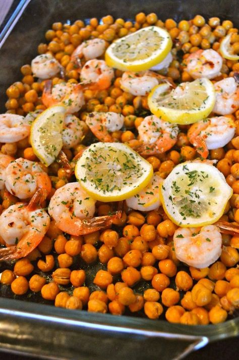 Spicy Lemon Shrimp over Chickpeas-some people use them and others don't on whole30 so be aware. With olive oil, red pepper flakes, lemon juice and lots of protein and fiber...this dish is the perfect summer meal!  Easy dinner recipe. simple oven-baked Seafood dish Shrimp Chickpea, Simple Baked Salmon, Chilli Prawns, Lemon Shrimp, Baked Salmon, Bean Recipes, Seafood Dishes, Red Pepper, Chickpeas